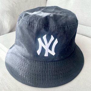 New York Yankees (NY) Bucket Hat - New Unused